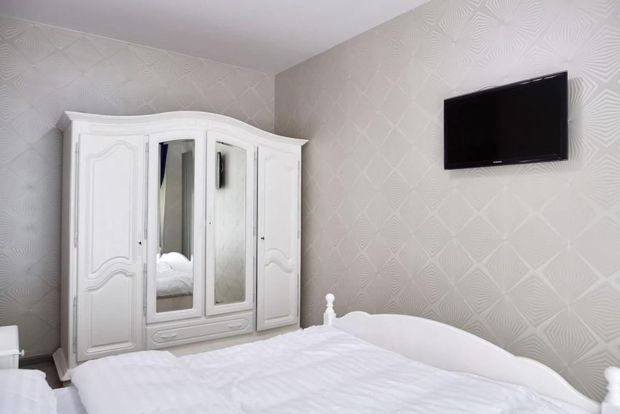 Blue Apartment In Spa N Pool Beach Resort Неводарі Екстер'єр фото